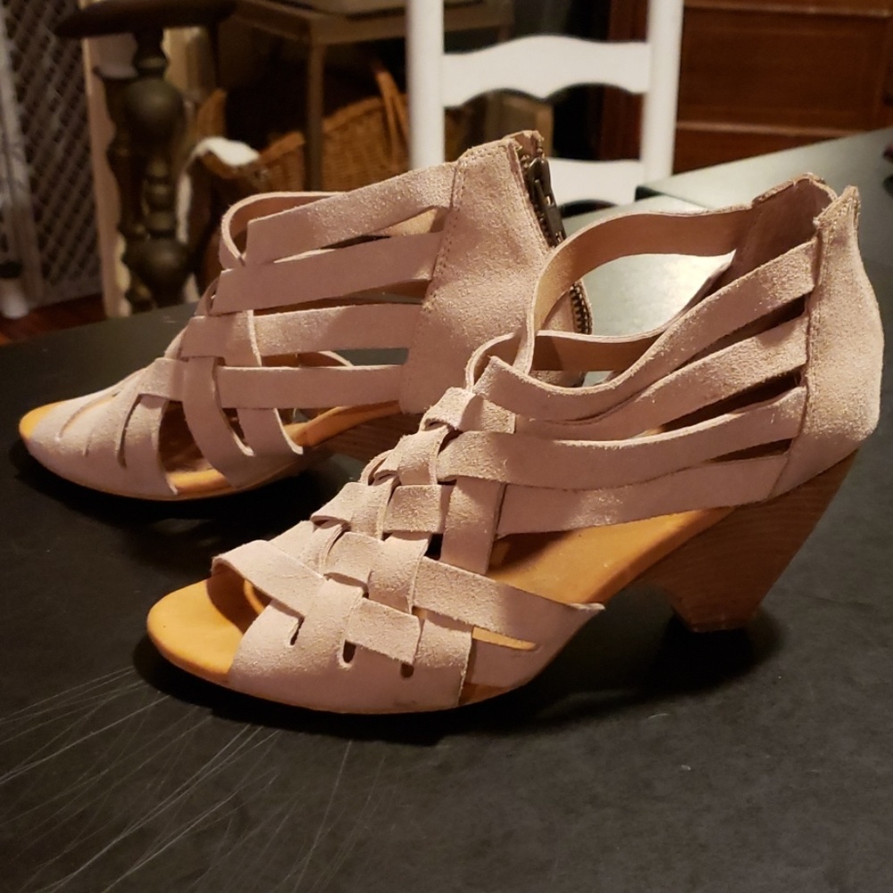 Corso Como nude beige suede woven peep toe bootie